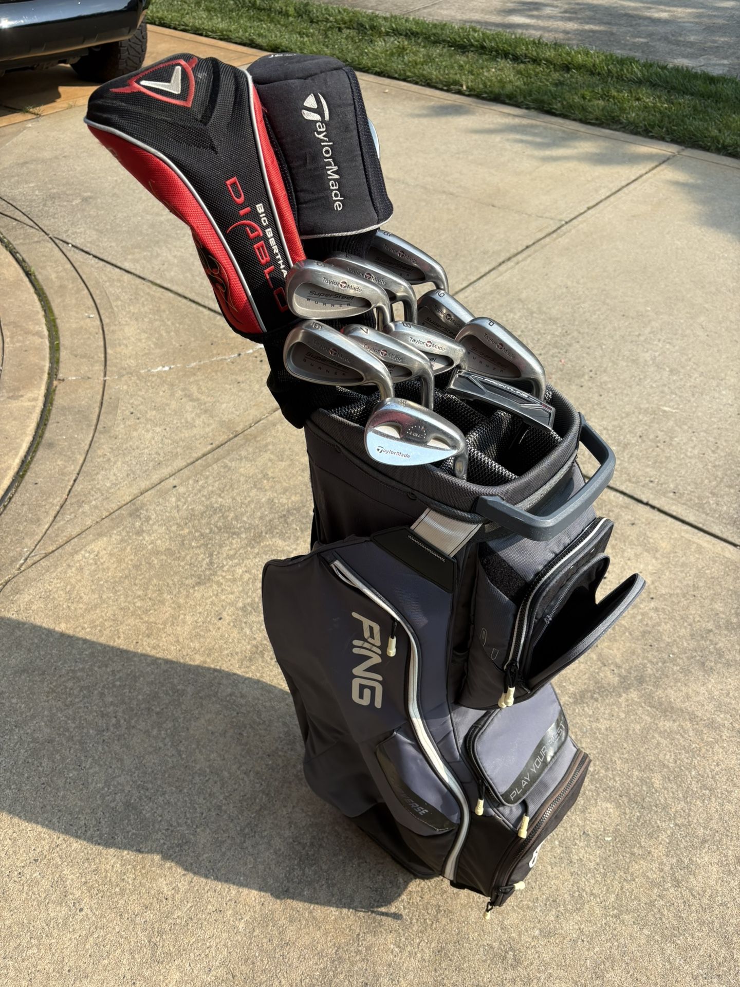 Taylormade / Callaway RH Golf Club Set