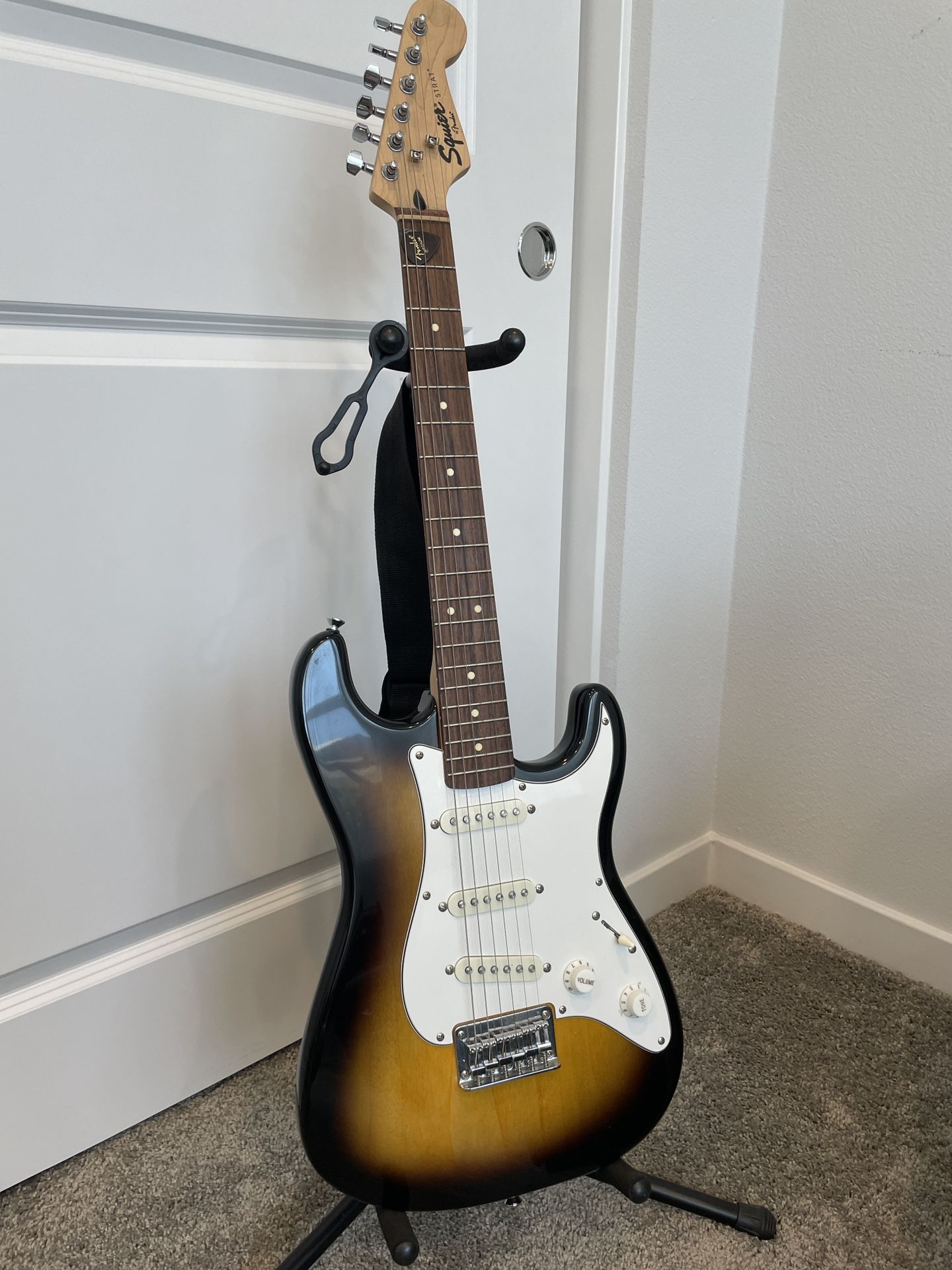 Fender electric Guitar For young Artists, and Adults