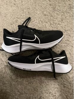 Nike shoes- women’s 8