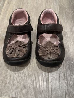 STRIDE RITE TODDLER GIRL SHOES  SIZE 5.5