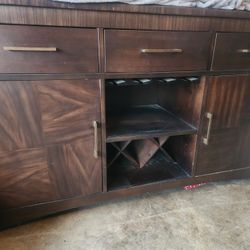 Buffet/TV Stand