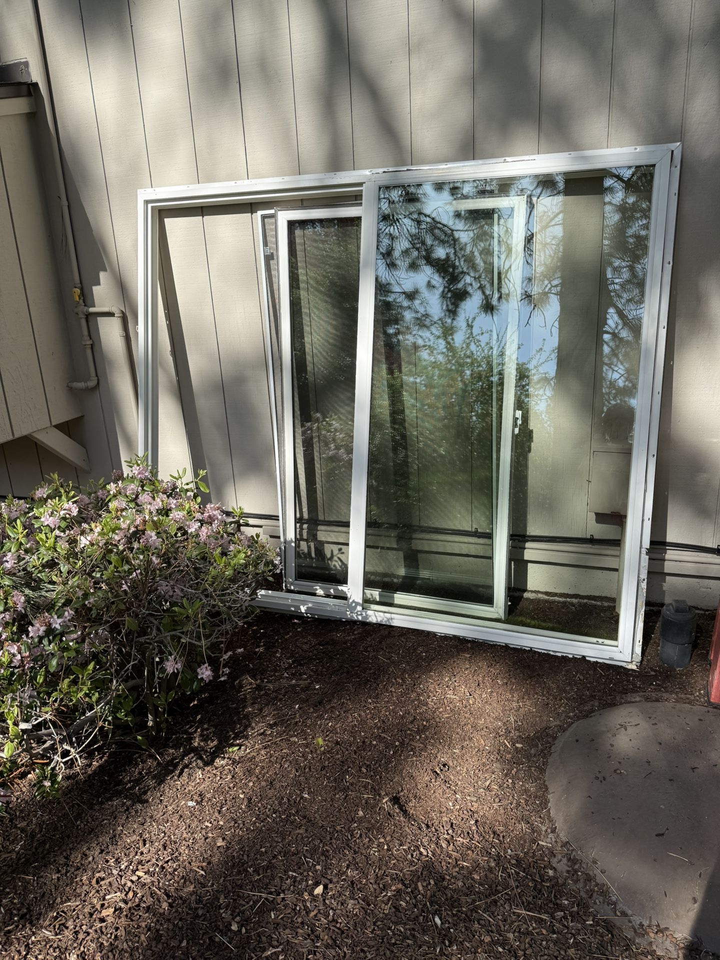 Double Pane Vinyl insulated Window