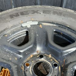 5 Like New 245/76/16 Nexen Roadian HTX2 With Rims 