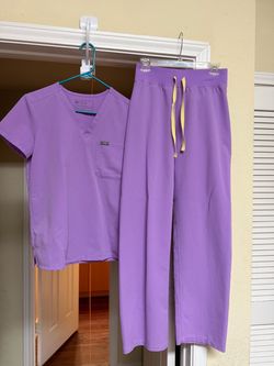 FIGS lilac  scrub set