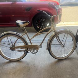 Women’s Electra Beach cruiser  