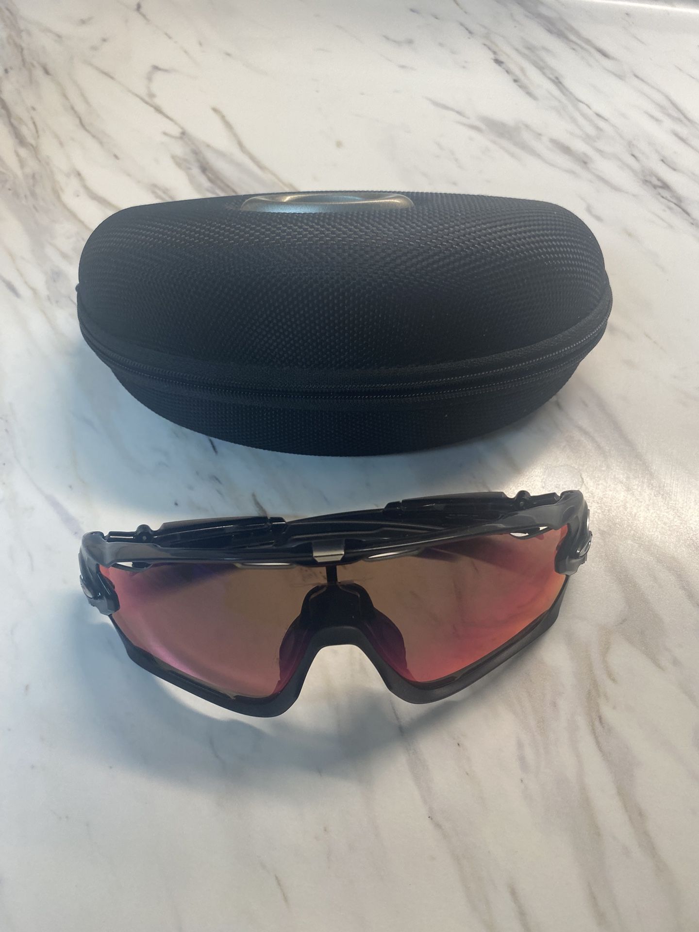 Oakley Jawbreaker Sports Sunglasses