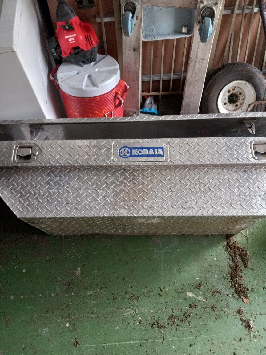 Used Tool Box For Back Of Truck