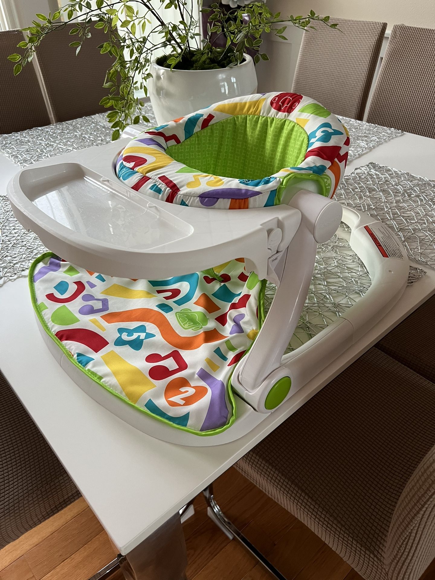 Sit-Me-Up Floor Seat, Portable Infant Chair