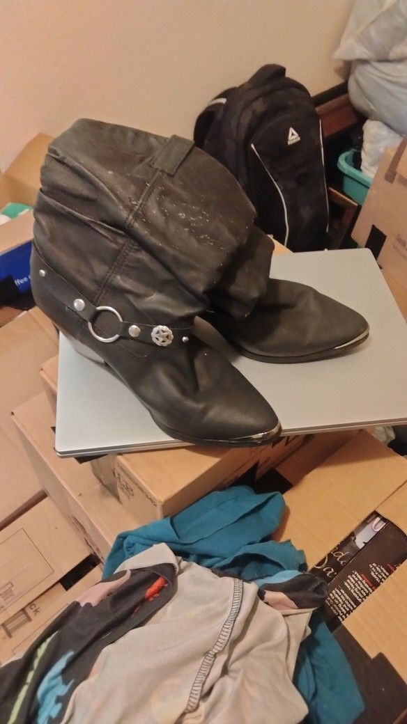 Black Dingo Boots