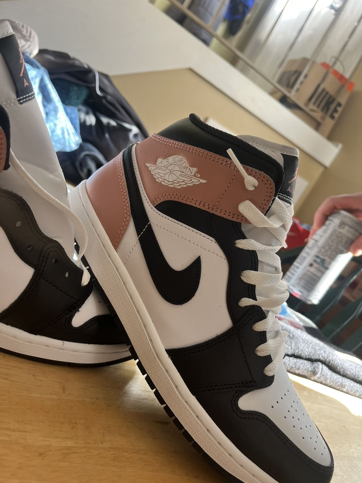 nike air jorden mid 1