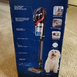 NEW IN THE BOX
BISSELL® CleanView® Pet Slim Corded Vacuum  