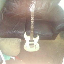 BC Rich Electric Guitar White