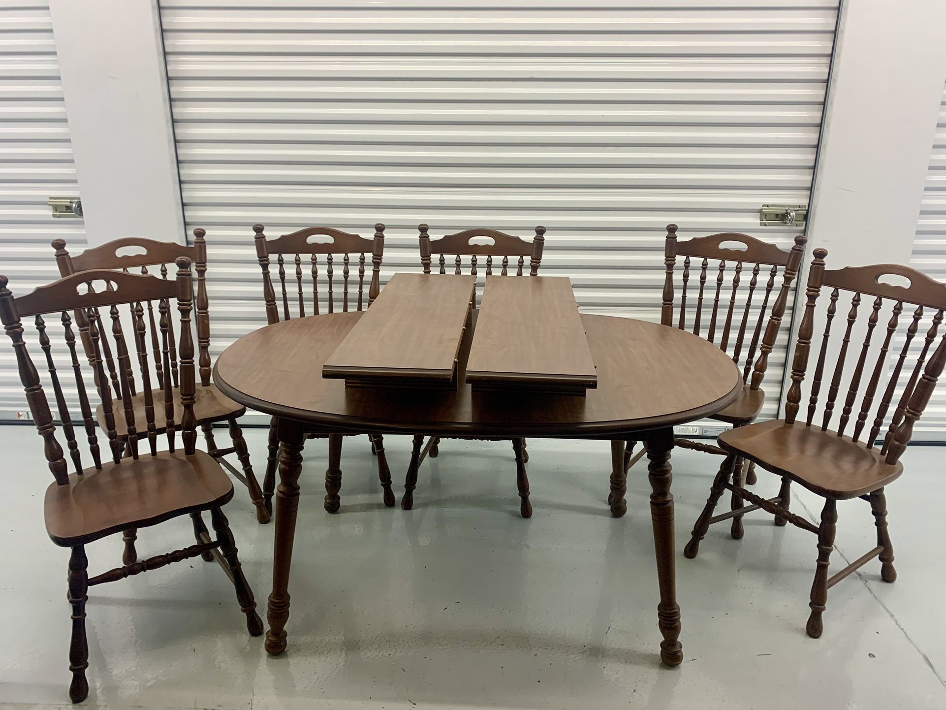 Tell City dining table and chairs