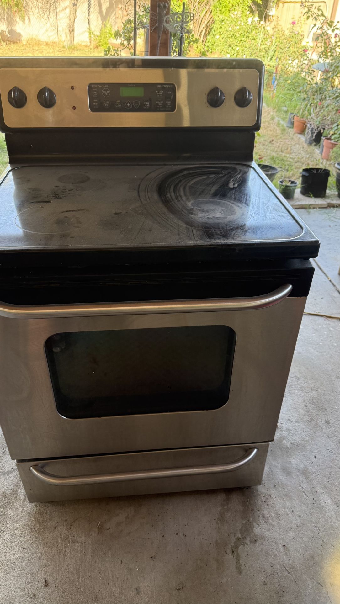 GE RANGE