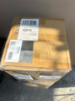 UPPAbaby G-Luxe stroller (Amazon)