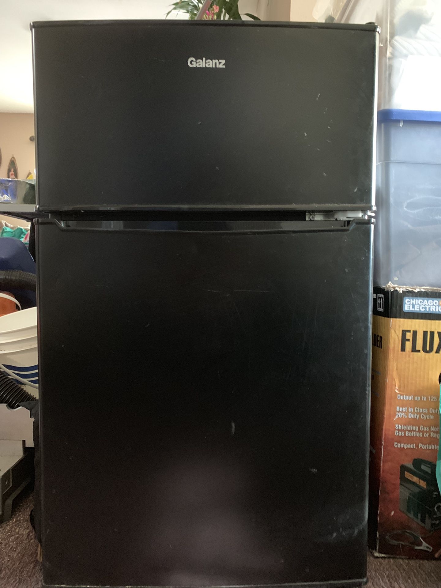 Galant Mini Frig Refrigerator 3.1 cubic feet