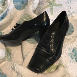 Black Heels 9.5 A