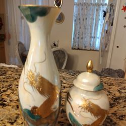 Kutani Japan Marked...24 K Gold &Platinum.