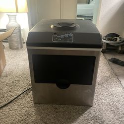 Ice Maker 