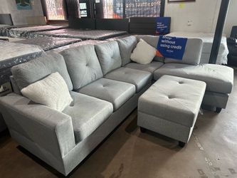 New Light Gray Sectional w/ Free Ottoman - $0 Down, Flexible Payments Available