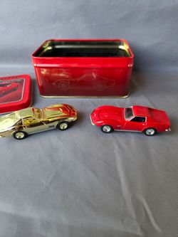 Racing champions pair of corvett diecast cars