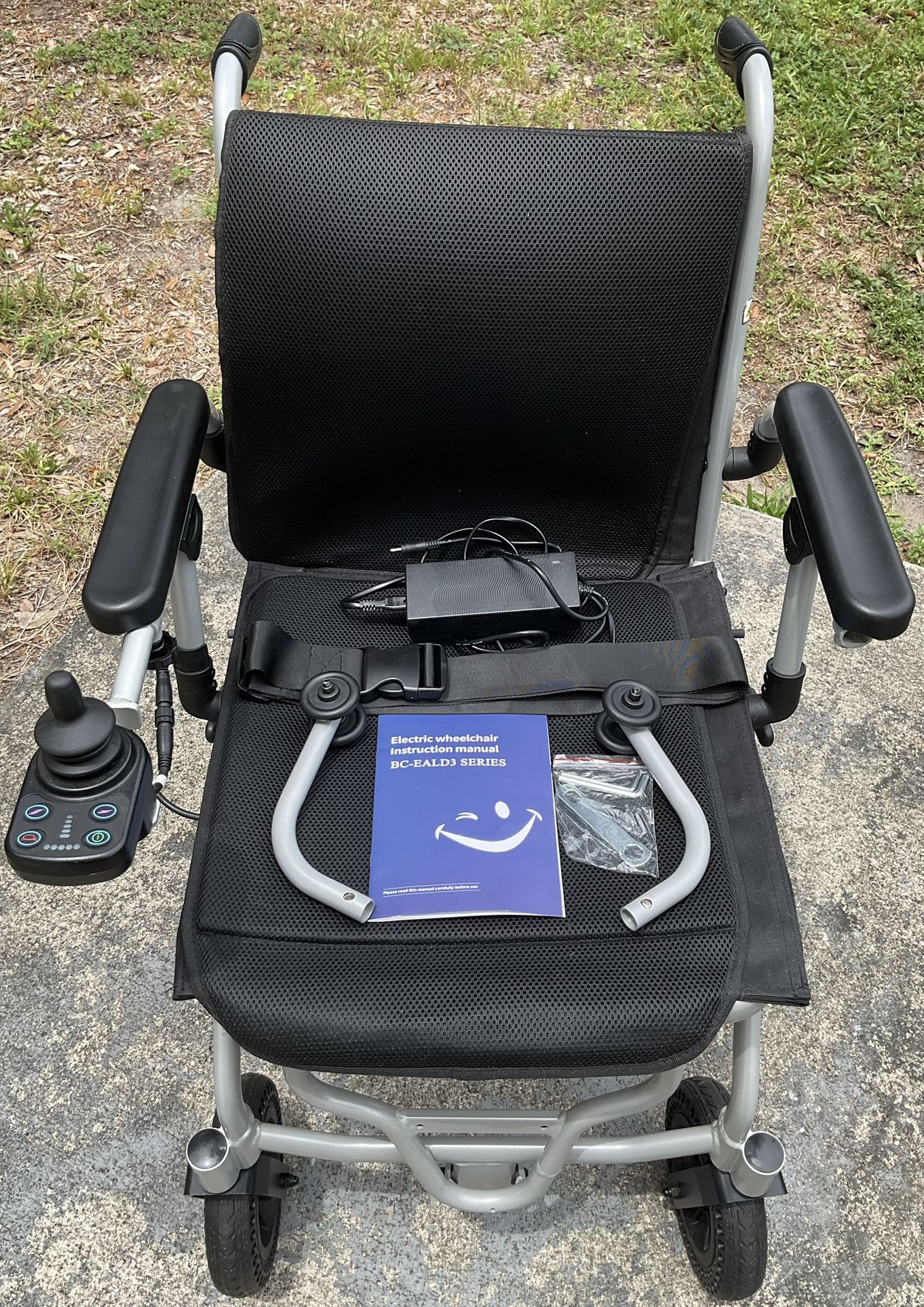 ELECTRIC WHEELCHAIR VERY LIGHT (BC-EALD3) NEVER USED INCLUDES EVERYTHING FOLDABLE MAKE OFFER