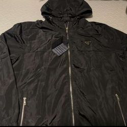 DESIGNER WINDBREAKER JACKET ( READ THE DESCRIPTION 