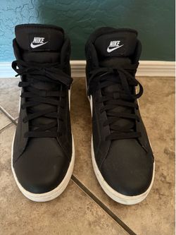 Men’s Nike size 11.5