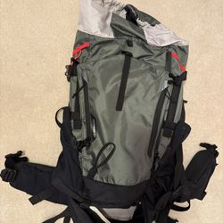 Hiking backpack - High Sierra Pathway 60L Pack - Adjustable Back