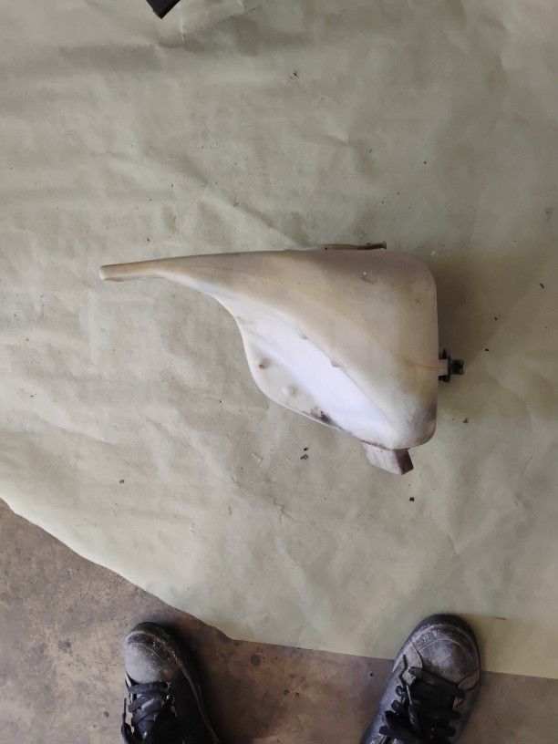 E30 Windshield Washer Reservoir Bottle