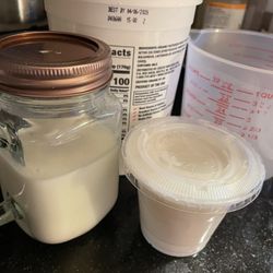 Búlgaros De Leche Una Cucharada Con Una Taza De Leche En Un Frasco Precio 8