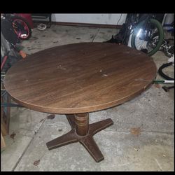 Wood Round Dining Table