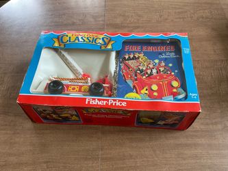 Vtg 1987 #2250 Fisher-Price Classics “Fire Engine & Little Golden Book” lot new