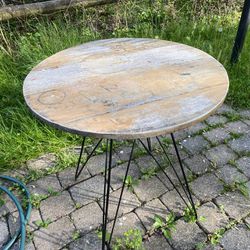 Wood Round table - $ 50