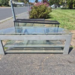 Free Glass TV Center