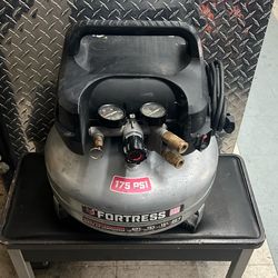 Fortress 6 Gallon Pancake Air Compressor 