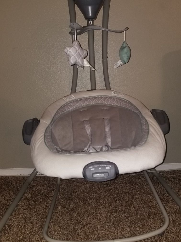 GRACO BABY SWING AND BOUNCER COMBO