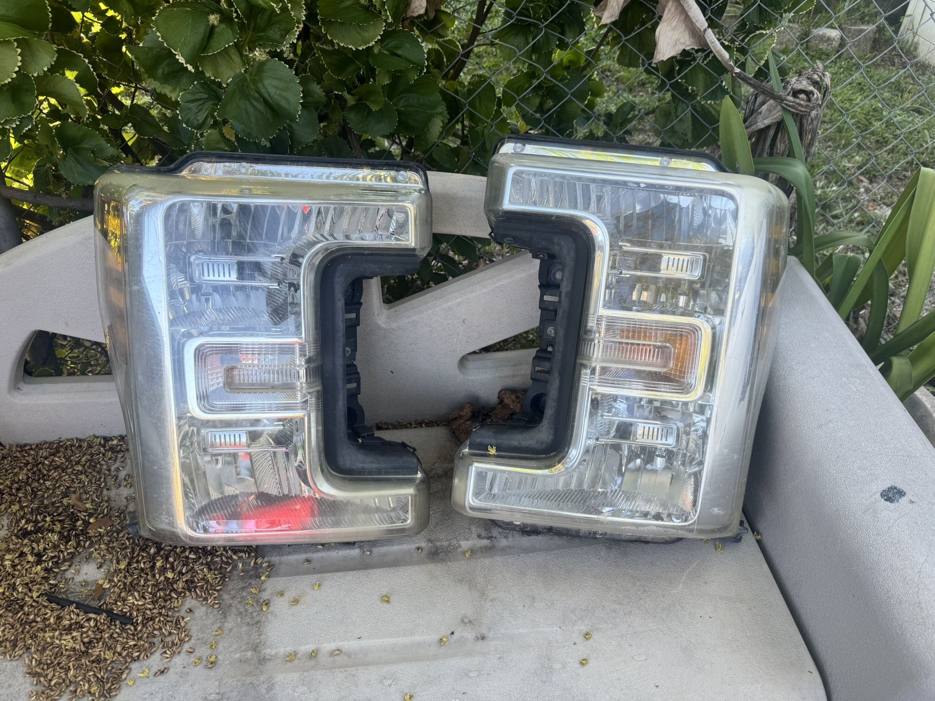 Ford Headlights Send Offer
