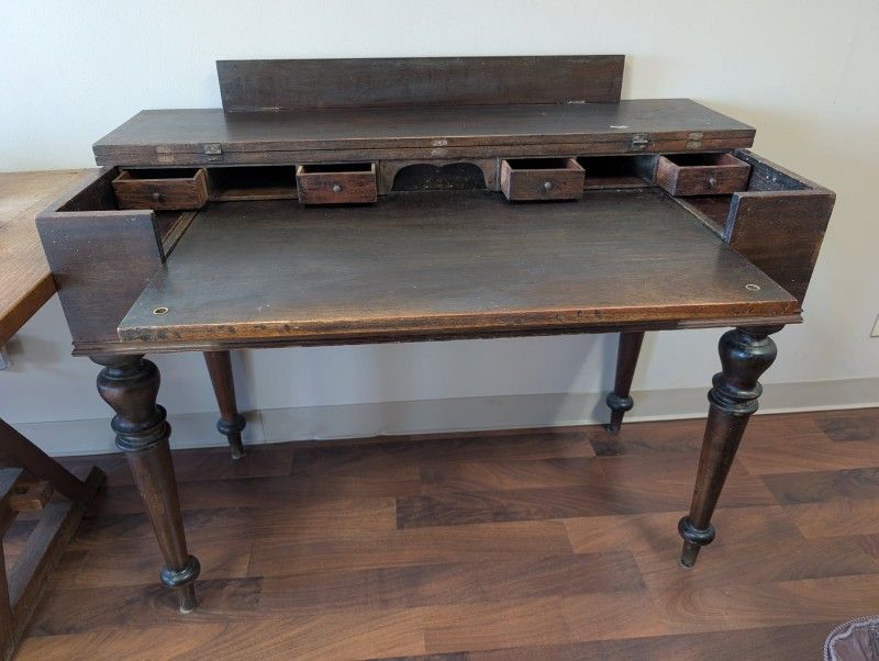 ANTIQUE WRITING DESK