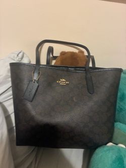 Medium coach tote bag