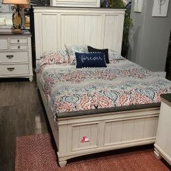 Brand New! 7pc Queen/king Bedroom Set😍/ Take it home with Only$39down/ Hablamos Español Y Ofrecemos Financiamiento 🙋🏻‍♂️ 