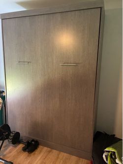 Full size Murphy Bed