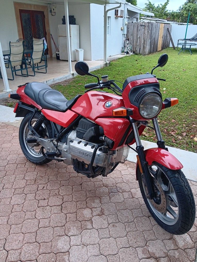 1985 BMW K100