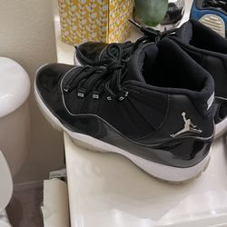 Black Jordan 11’s Size 10 Men