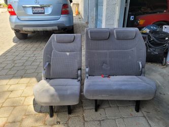 Toyota Siena 3rd Row Seat
