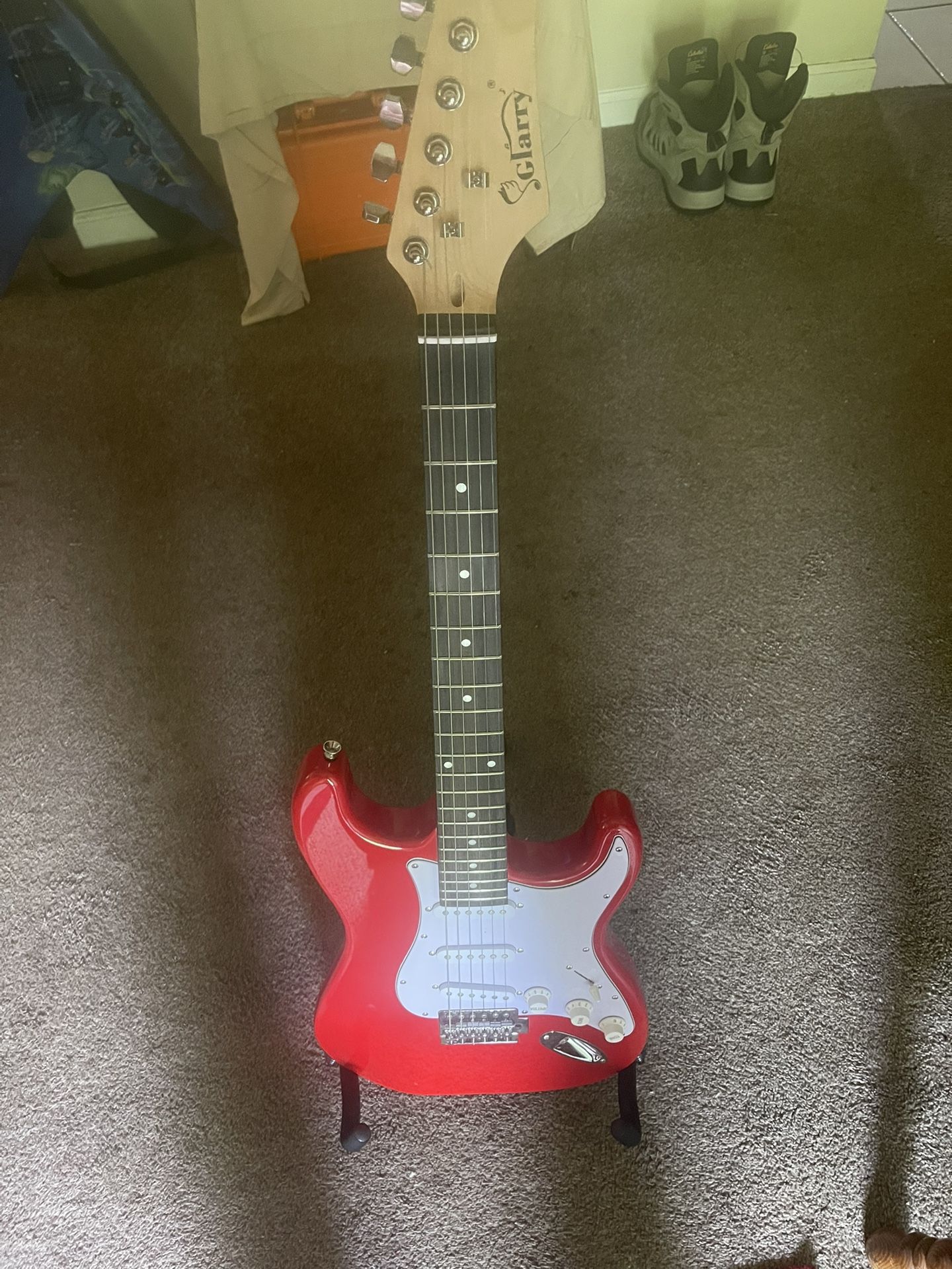 Stratocaster Style Electric Guitar