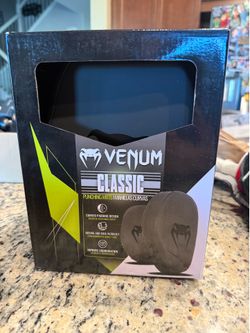 Venum punching mitts boxing