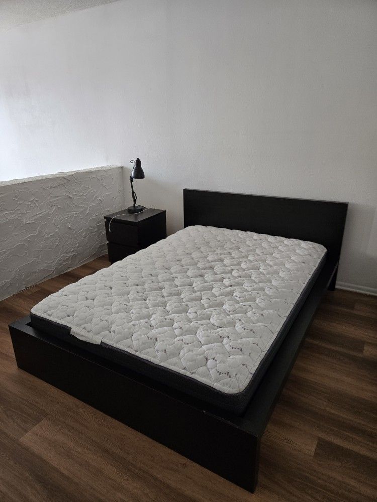 Free Bed With Mattress Included