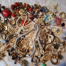 Jewelry Lot 