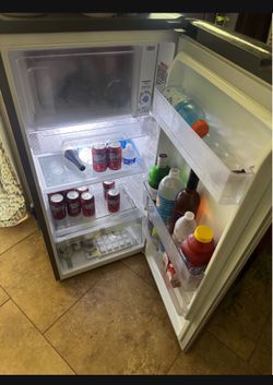 LG mini fridge